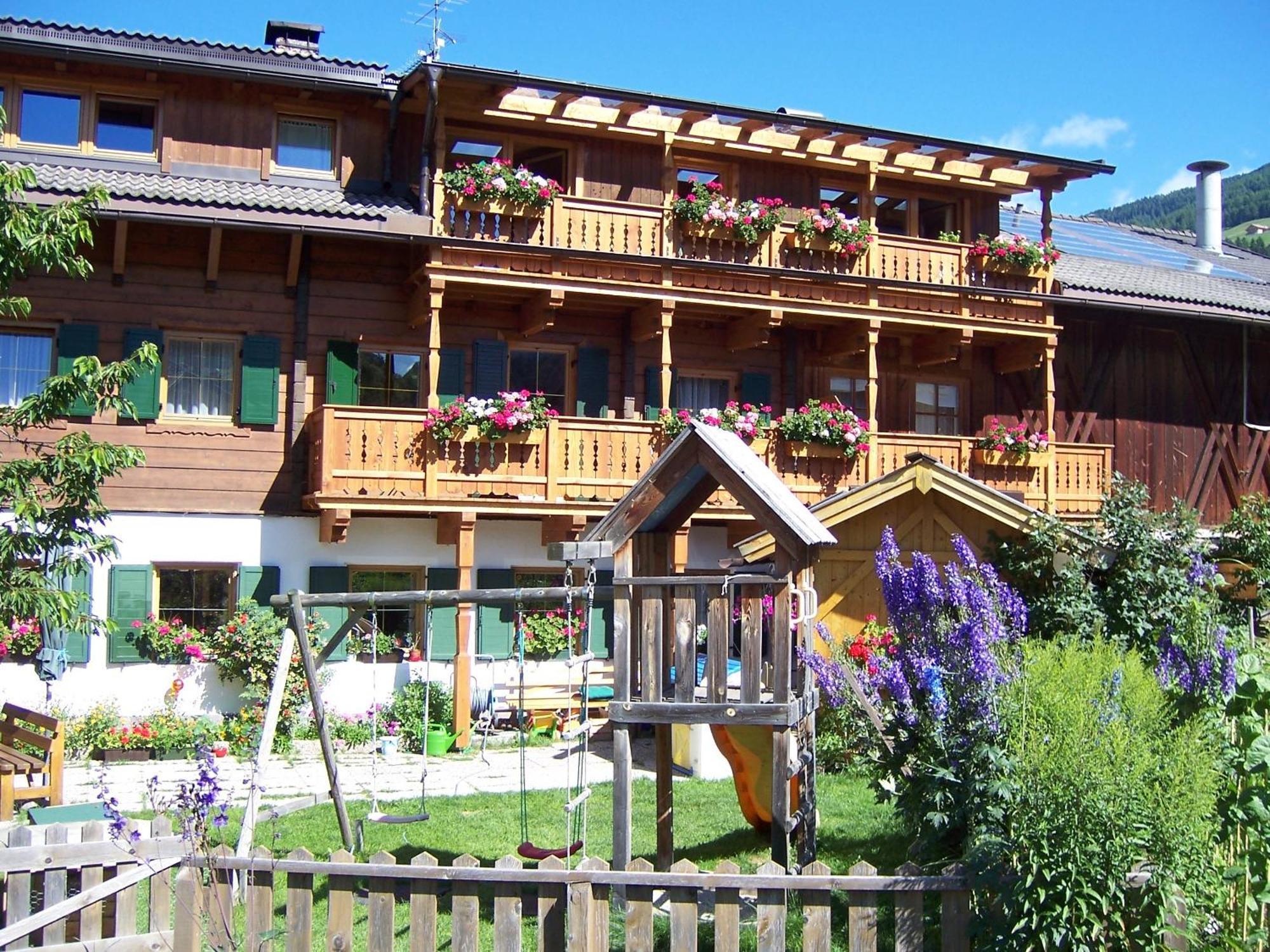 Obersanterhof Villa Sexten Exterior photo